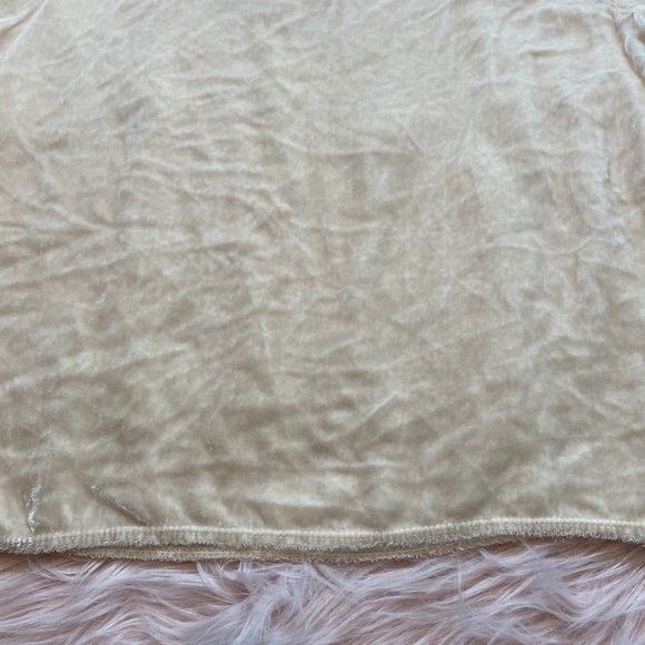 Nation LTD Marie Velvet Short Sleeve Tee Pink Cream sz M - Picture 8 of 13